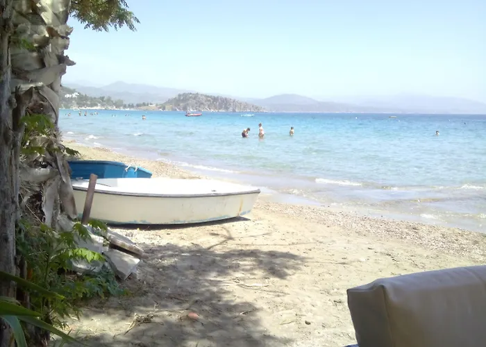 شقة Palataki Míloi